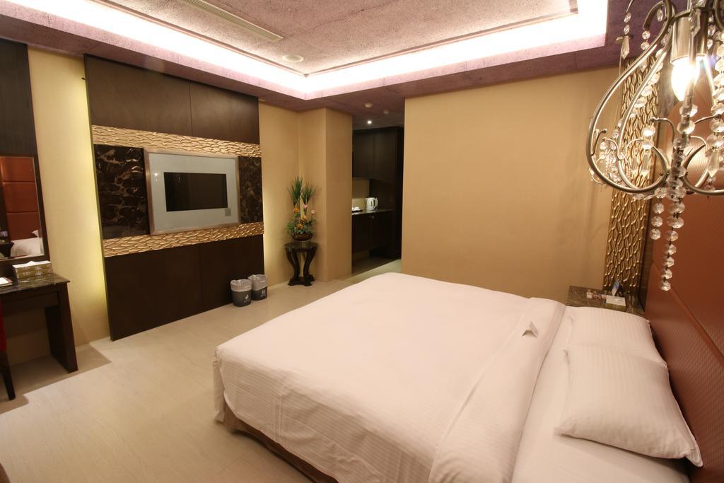 R7 Hotel Kaohsiung Eksteriør billede