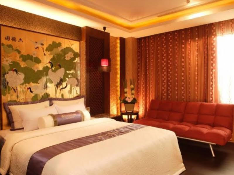 R7 Hotel Kaohsiung Eksteriør billede