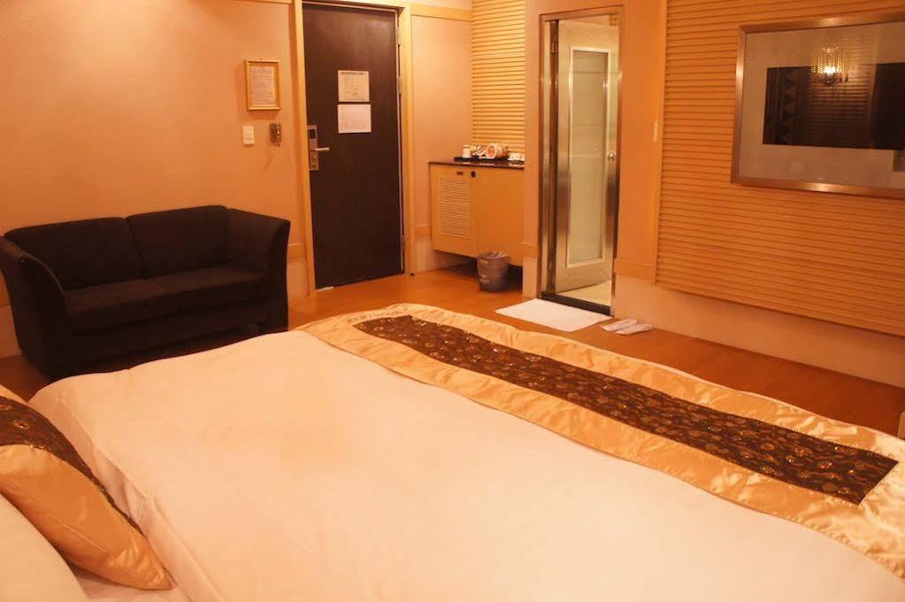 R7 Hotel Kaohsiung Eksteriør billede